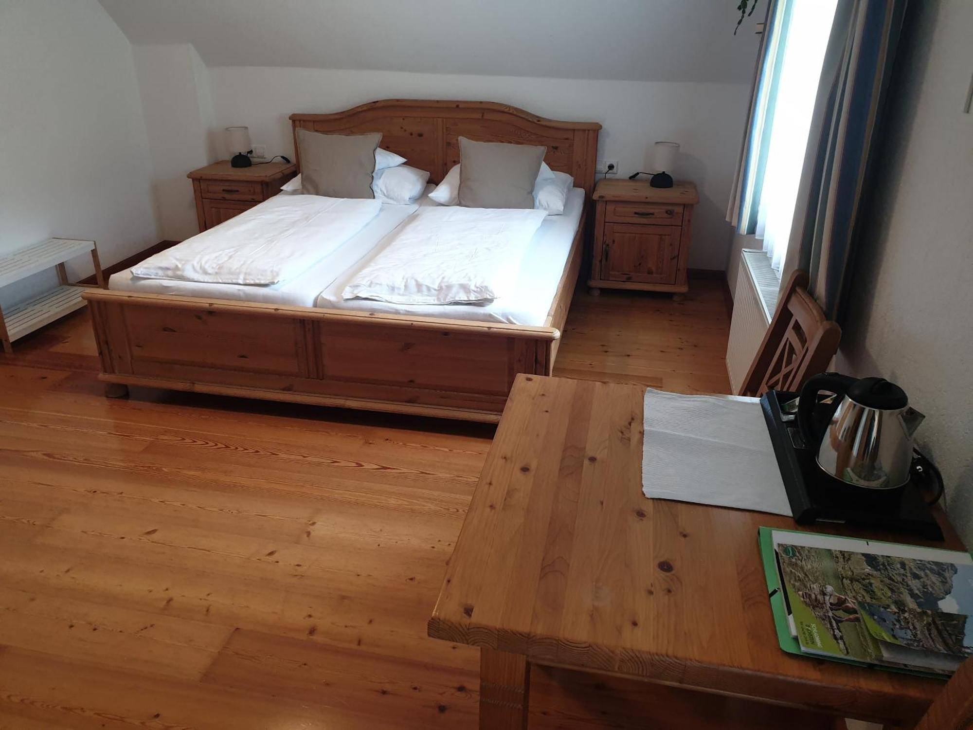 Bergfuehrerhaus Bed & Breakfast Ramsau am Dachstein Exterior photo